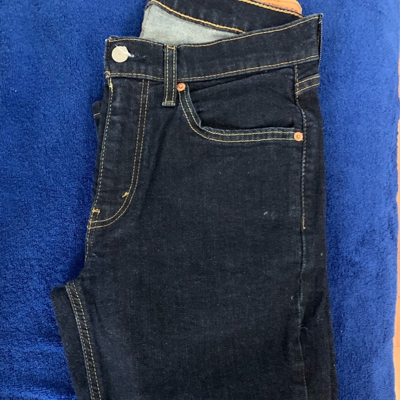 Levis Pants - Picture 1 of 3